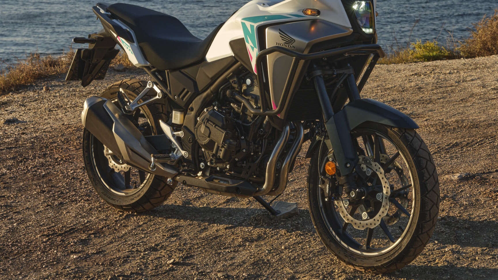 A2-es jogosítvánnyal vezethető kéthengeres motor